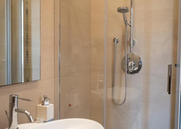 70 Luxury Collection Bed & Breakfast 4*